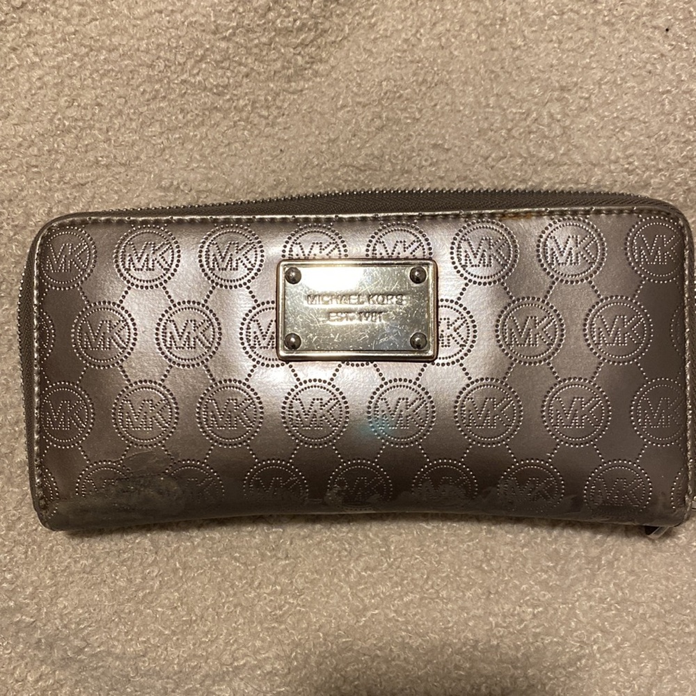 Michael Kors wallet